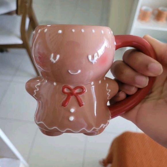 Gingerbread Christmas Mug - Picture 5 of 5